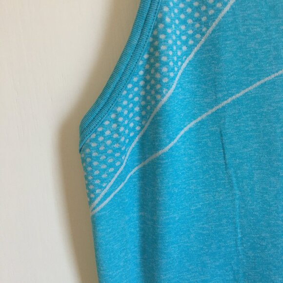 Gapfit Retro Ocean Blue Stretchy Soft Breathe Tank Top - Picture 4 of 16
